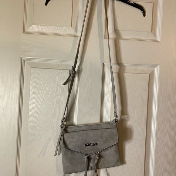 Kenneth Cole Reaction Crossbody Purse - Picture 2 of 10